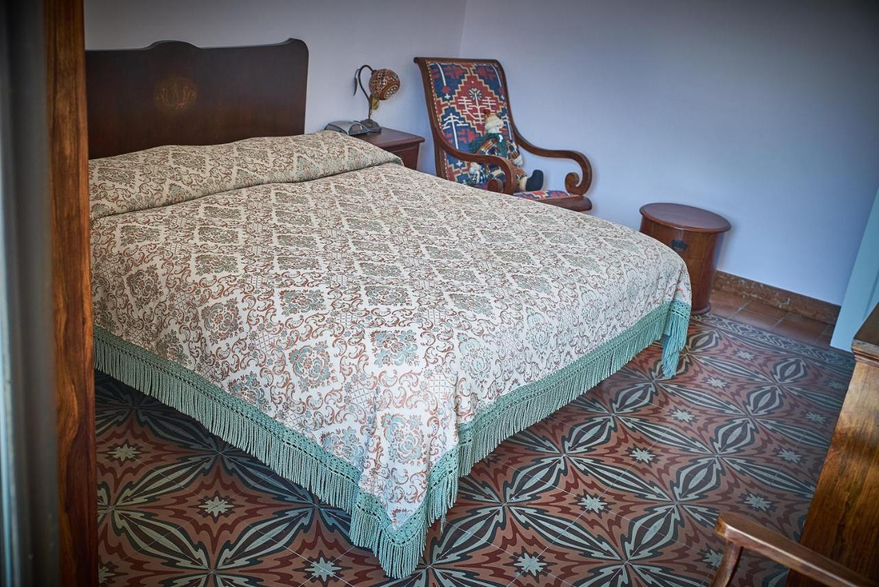La Casa Del Tempo Bed & Breakfast Cerami Exterior photo